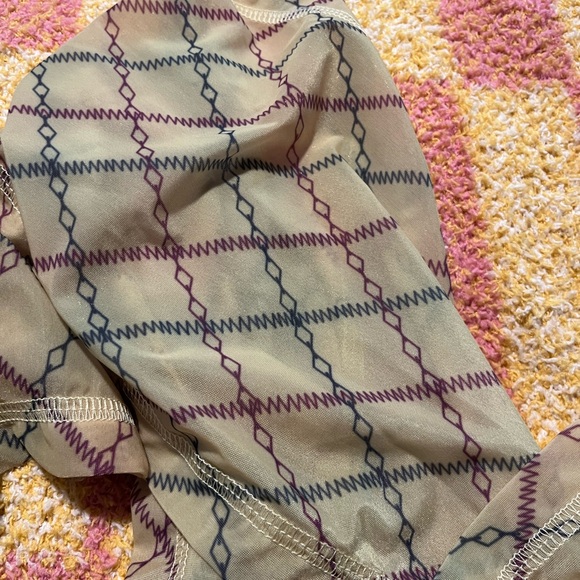 KNWLS Top - Picture 5 of 6